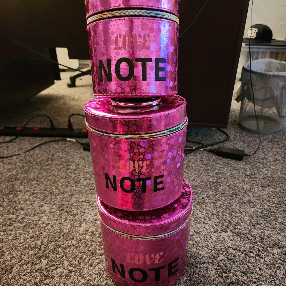 NWOT stackable 3 makeup cases